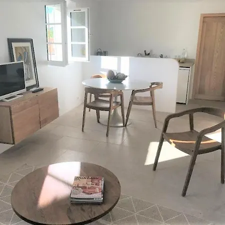 Apartment Village - Duplex Lumineux Avec Vue Magnifique Sur Les Toits Saint-Tropez